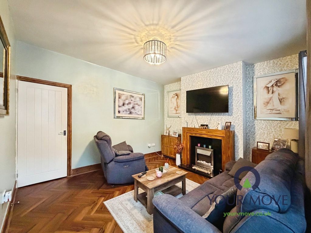 Property photo 2 of 12 Pbox-Img.Jpg