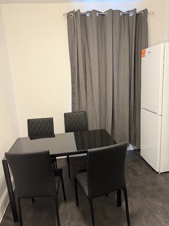 Property photo 1 of 3