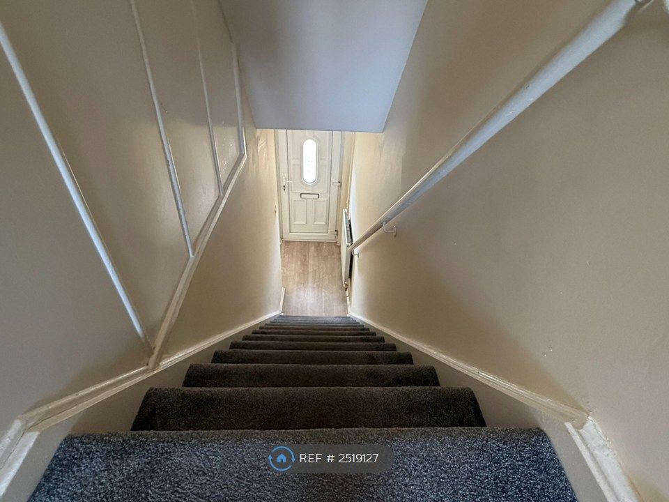 Property photo 2 of 19 Stairs