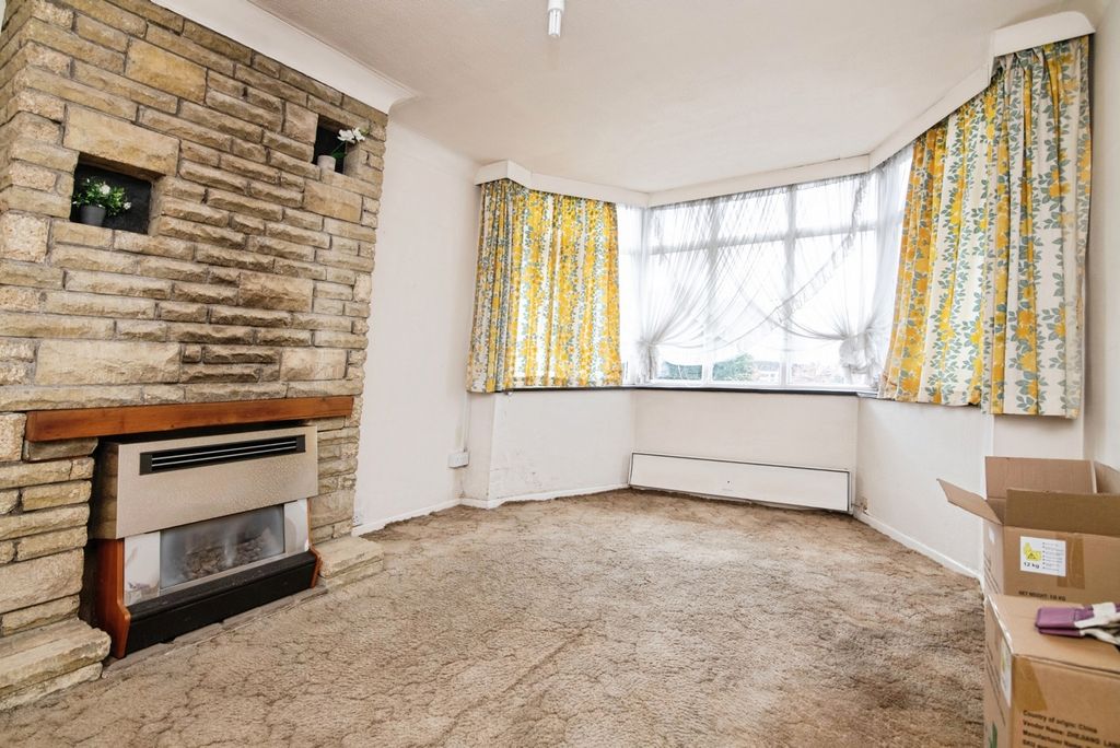 Property photo 2 of 19 Pbox-Img.Jpg