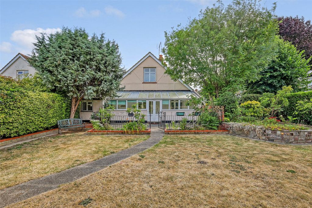 Property photo 2 of 25 Picture No. 32