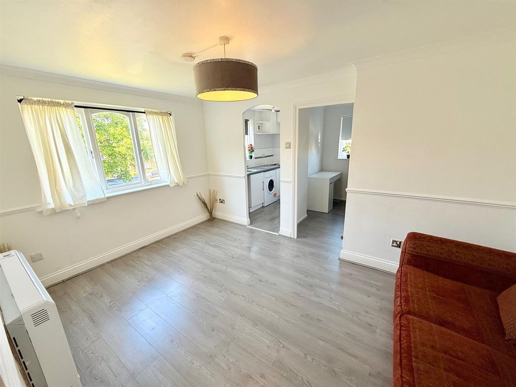 Property photo 2 of 8 2.Jpg