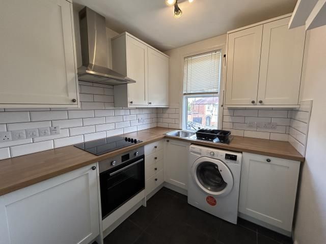 Property photo 2 of 7 Kitchen