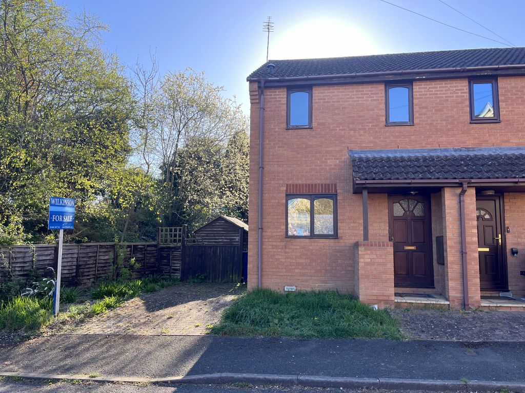 Property photo 1 of 8 2 Bedroom End Terrace House For Sale