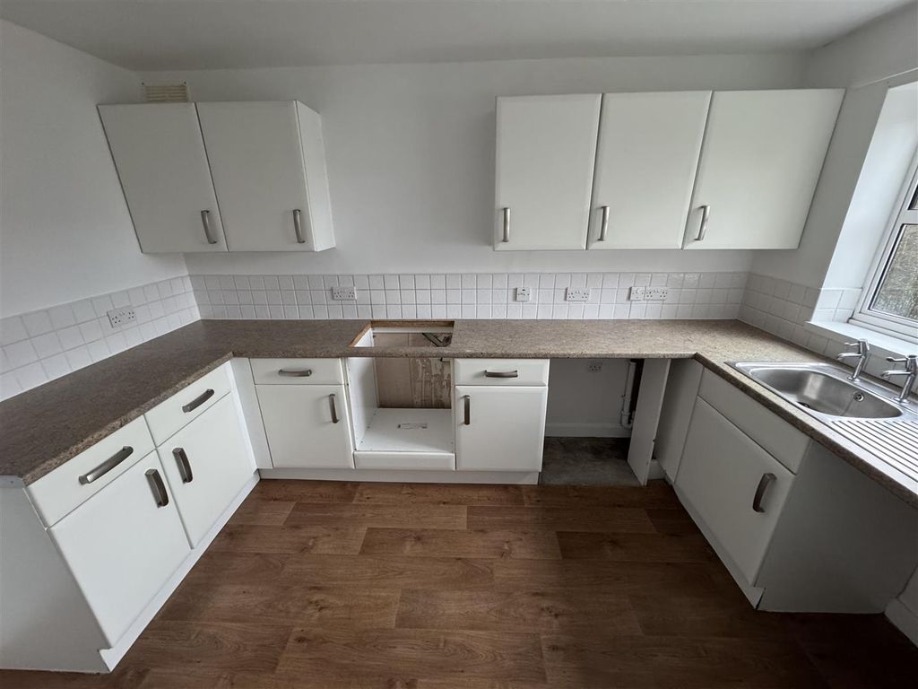 Property photo 2 of 12 Image00010.Jpeg