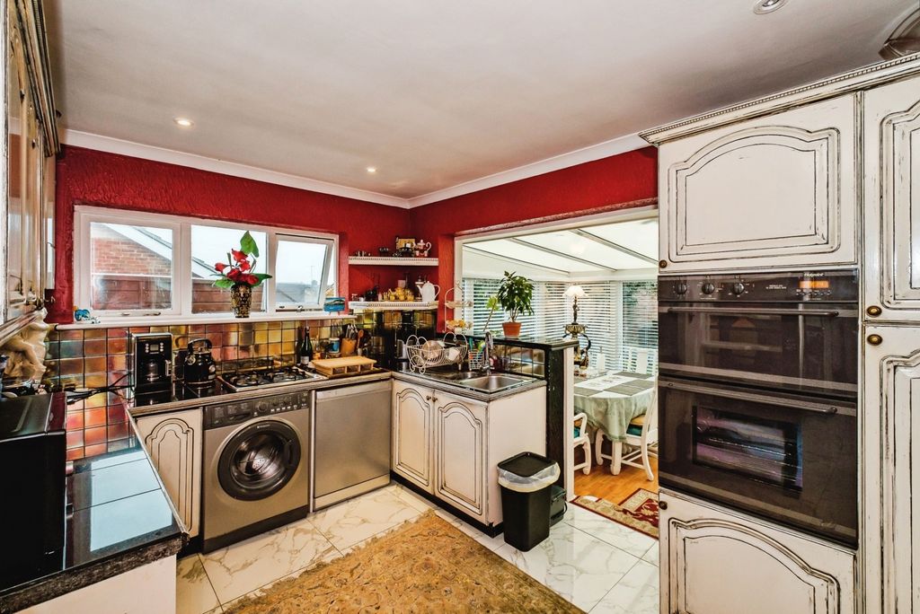 Property photo 3 of 20 Pbox-Img.Jpg