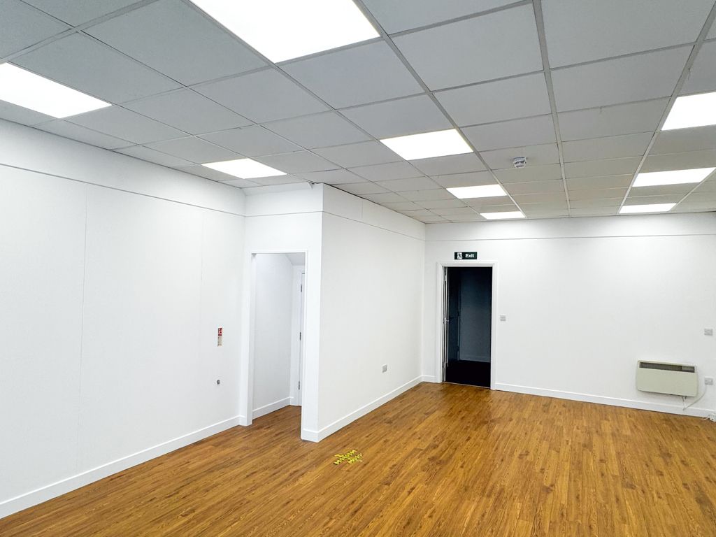 Property photo 3 of 6 Photo 10