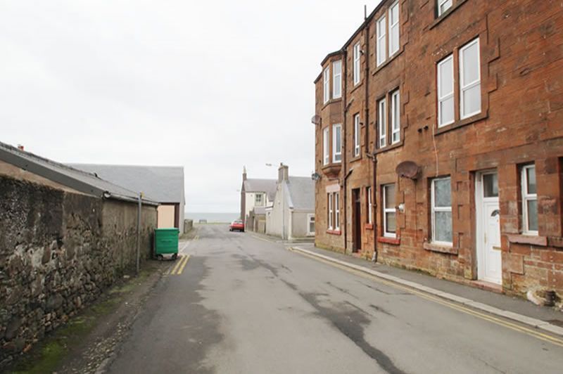 Property photo 2 of 7