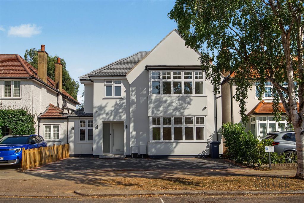 Property photo 1 of 22