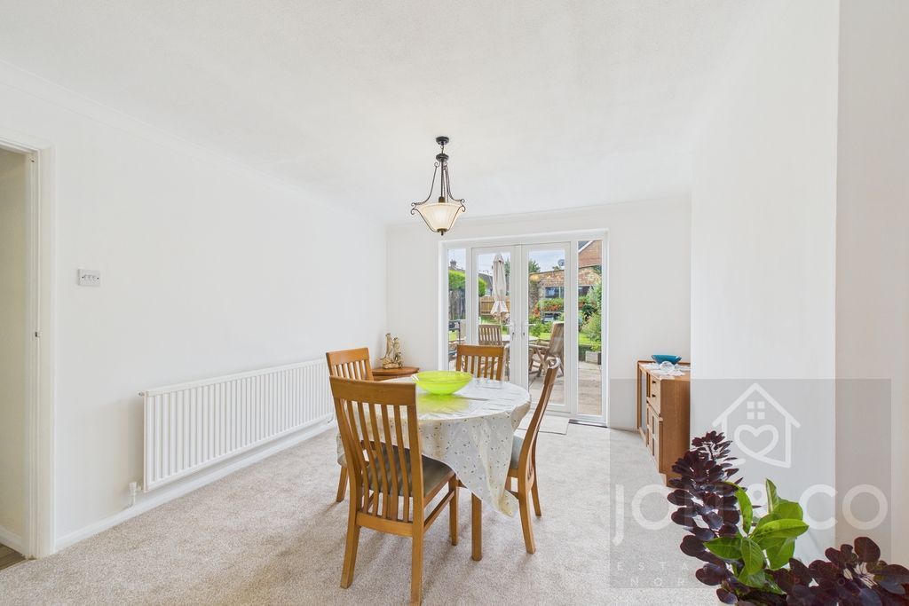 Property photo 3 of 14