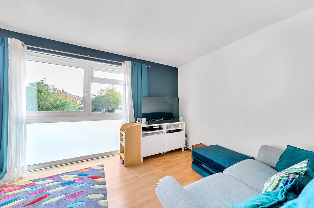 Property photo 3 of 16 1325337-3-68762d7...