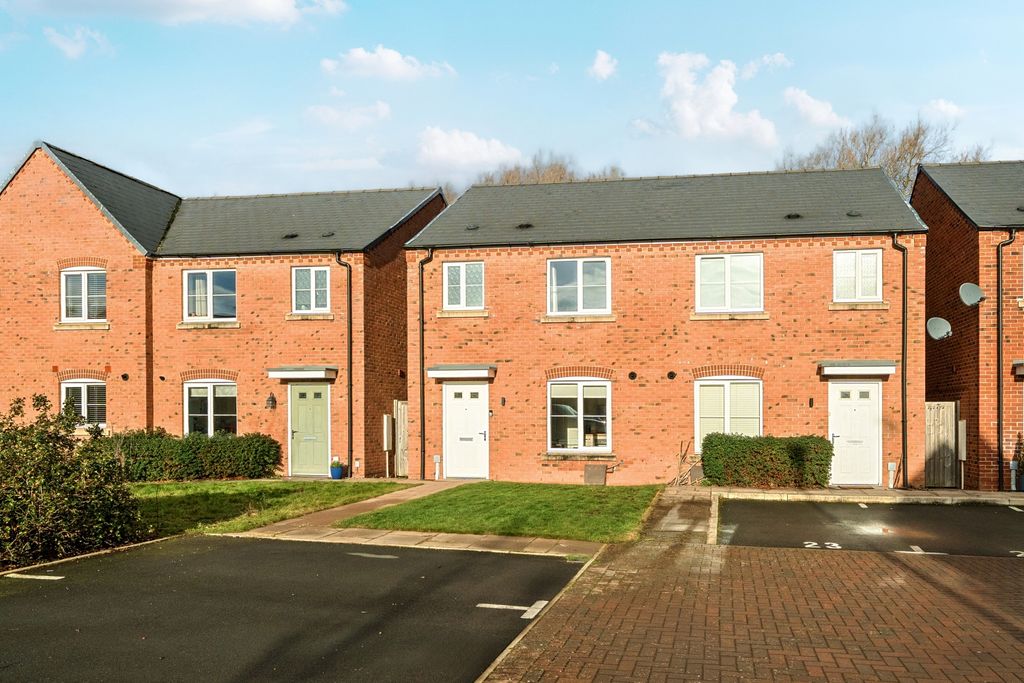 Property photo 1 of 18 1395918-17-695E4B2B597E6