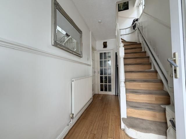 Property photo 2 of 22 Entrance Hallway.Jpeg
