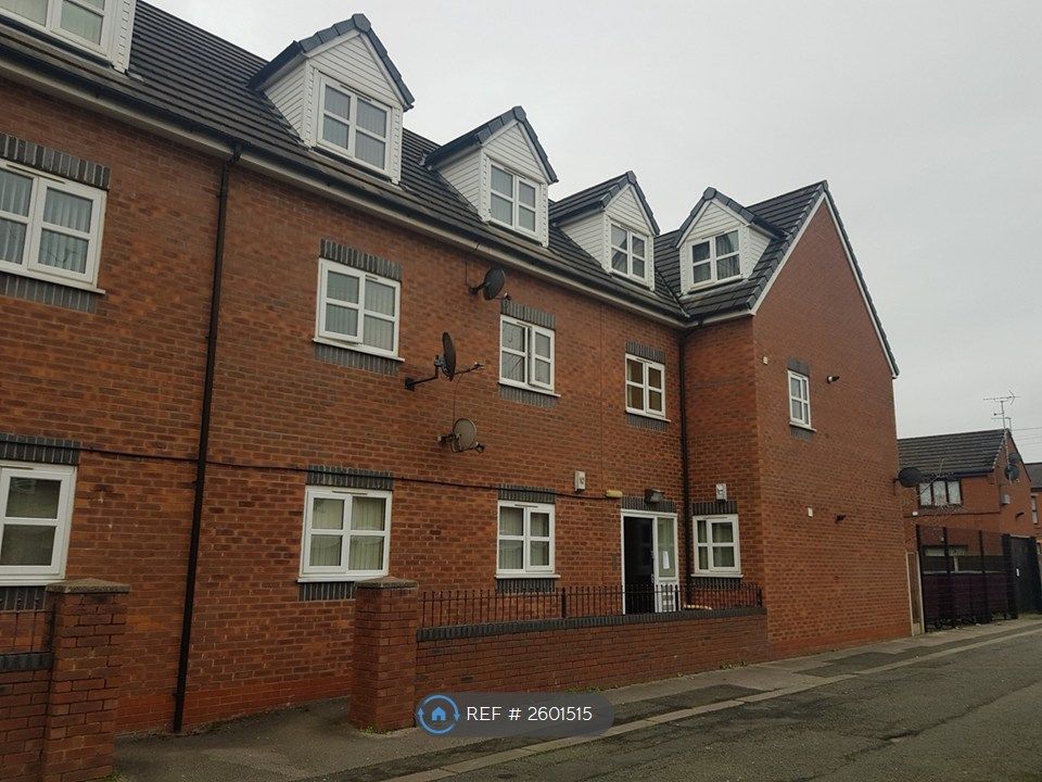 Property photo 1 of 10 Front Of Apartment Block