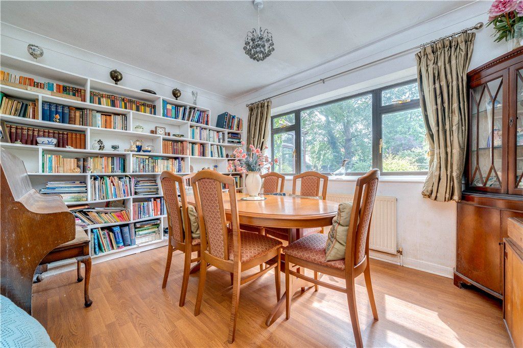 Property photo 3 of 20 Dining Room