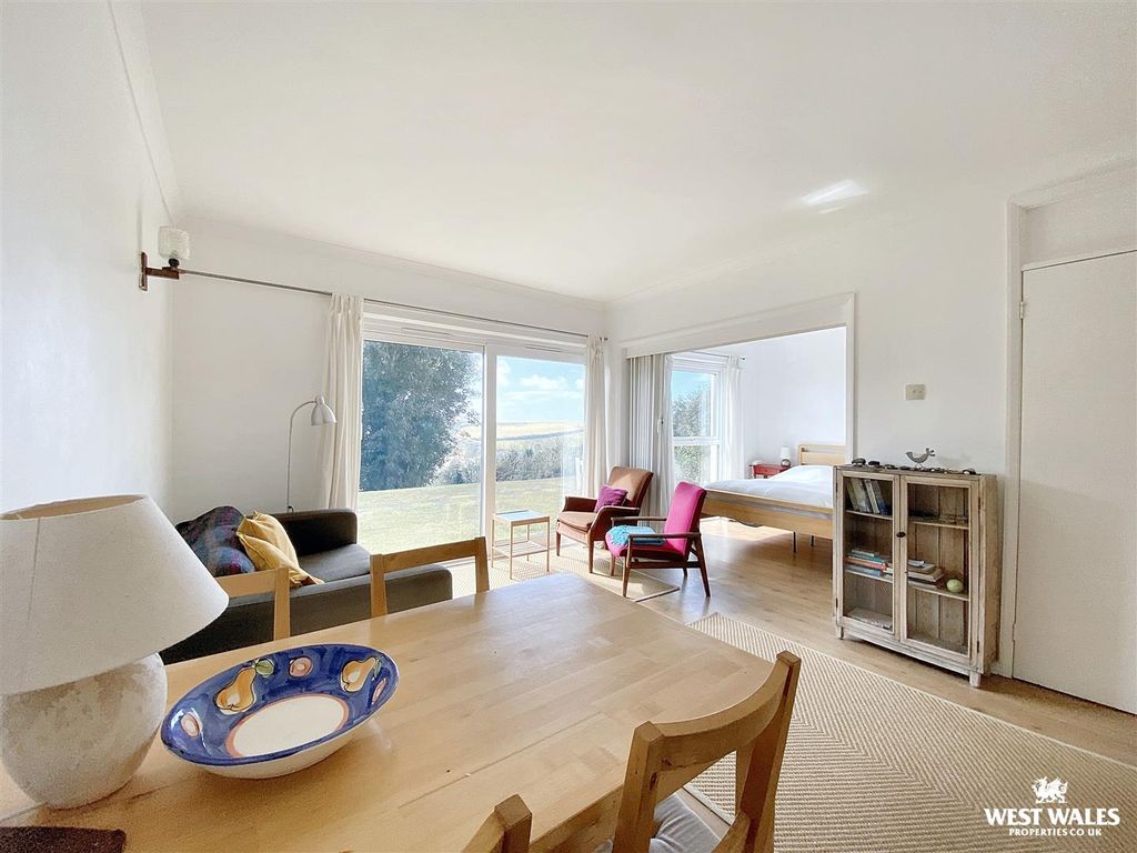 Additional image 7 of 2 bed flat for saleDevon Court, Freshwater East, Pembroke SA71