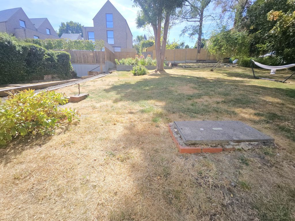 Property photo 2 of 11 Photo 1