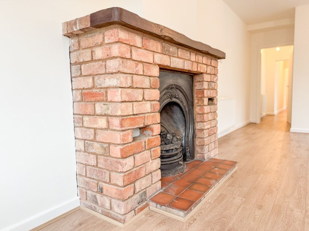 Property photo 3 of 18 3929775