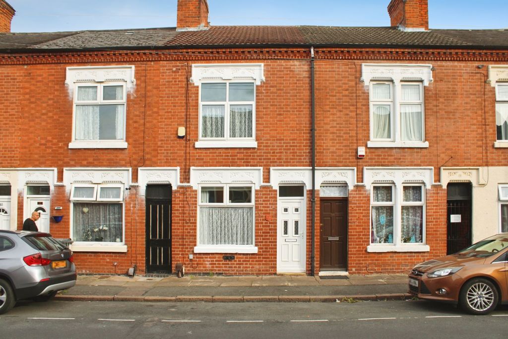 Property photo 1 of 12