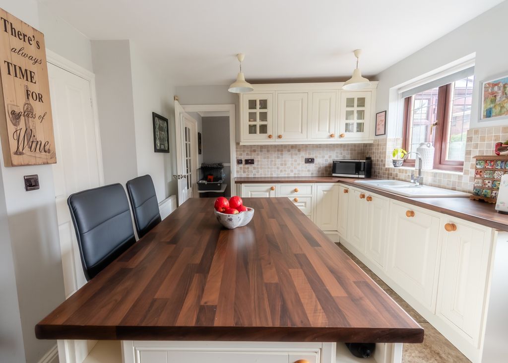 Property photo 2 of 19 _Dsc0148-Hdr