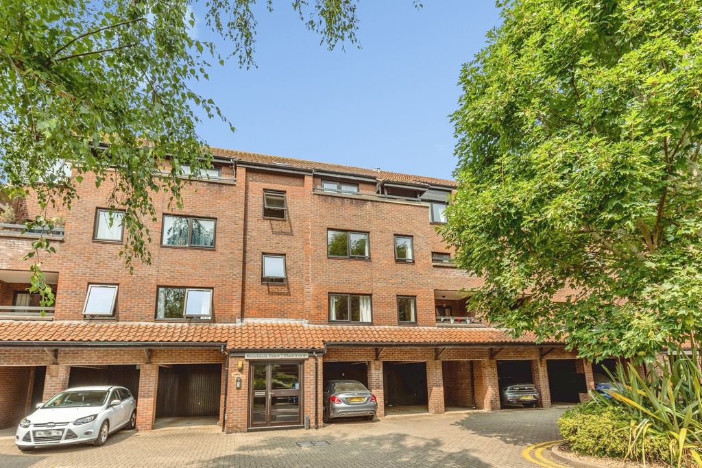 Property photo 1 of 12 Pbox-Img.Jpg