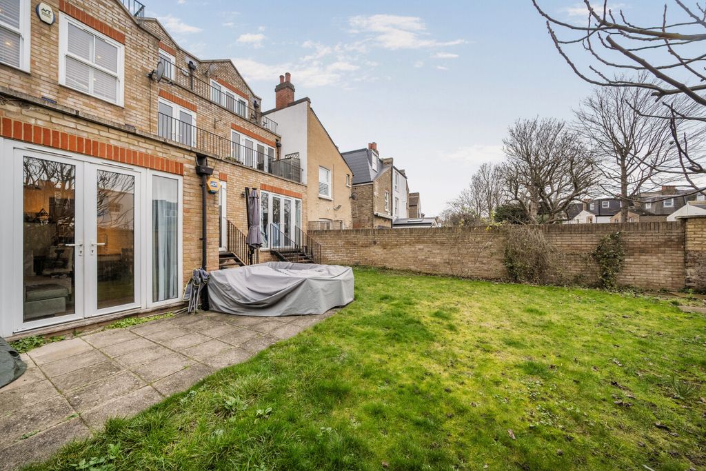 Property photo 2 of 14 1402637-12-697Cde...