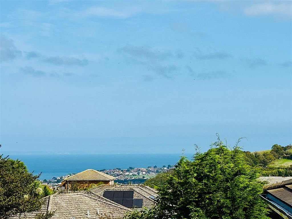 Property photo 2 of 21 Sea View.Jpg