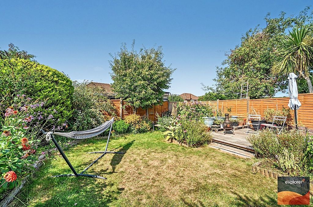 Property photo 2 of 22