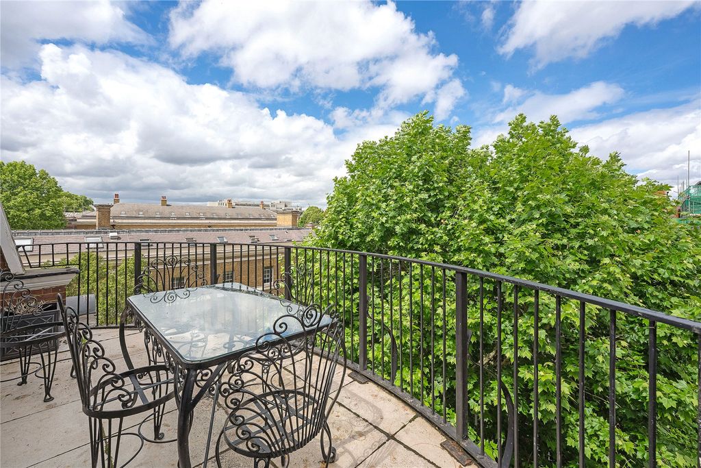 Property photo 2 of 13 Private Terrace