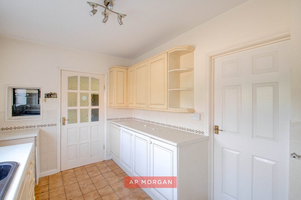Property photo 3 of 16 Picture No. 05