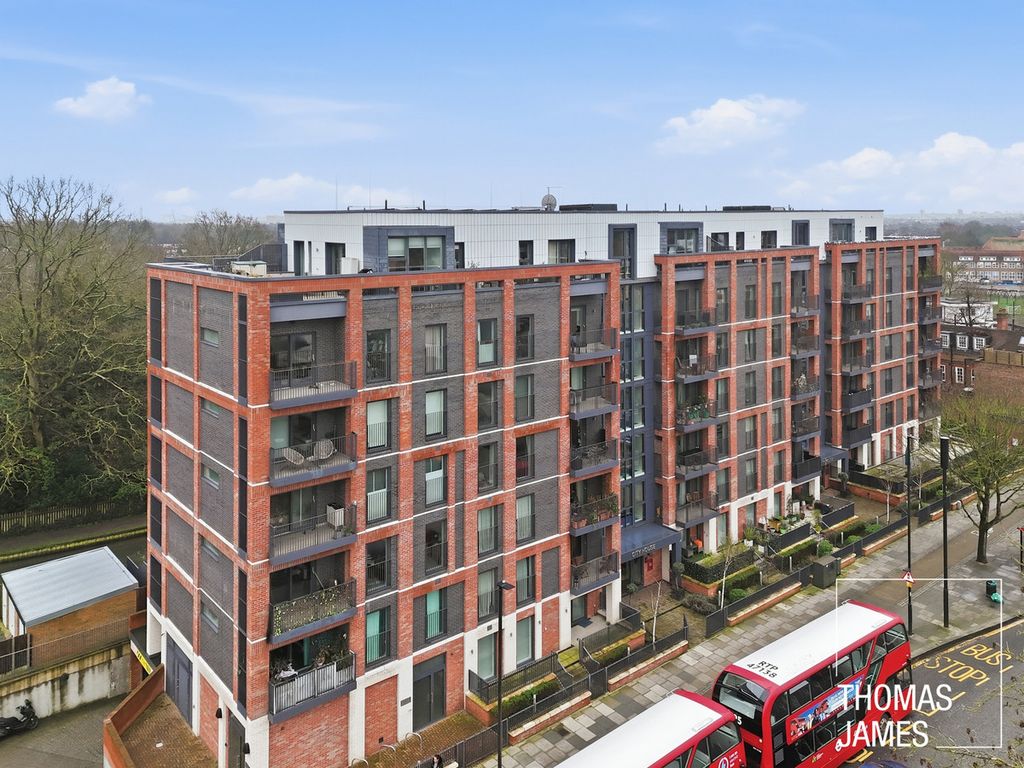 Property photo 1 of 12