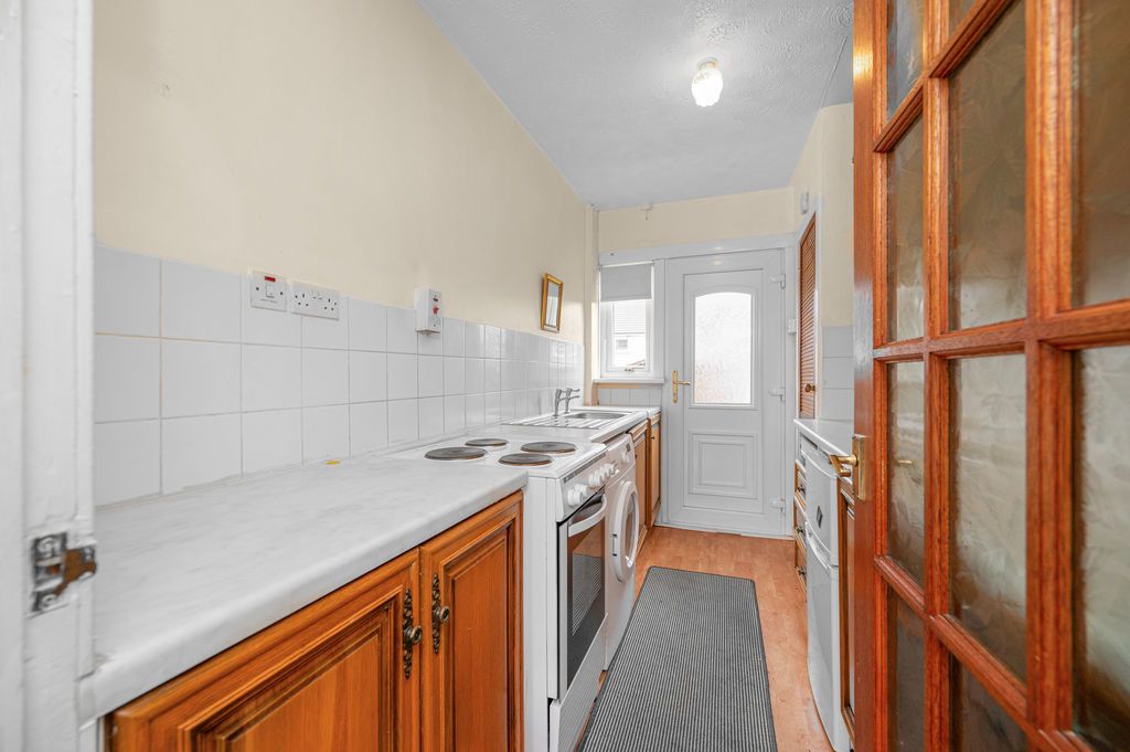 Property photo 2 of 23 Kitchen