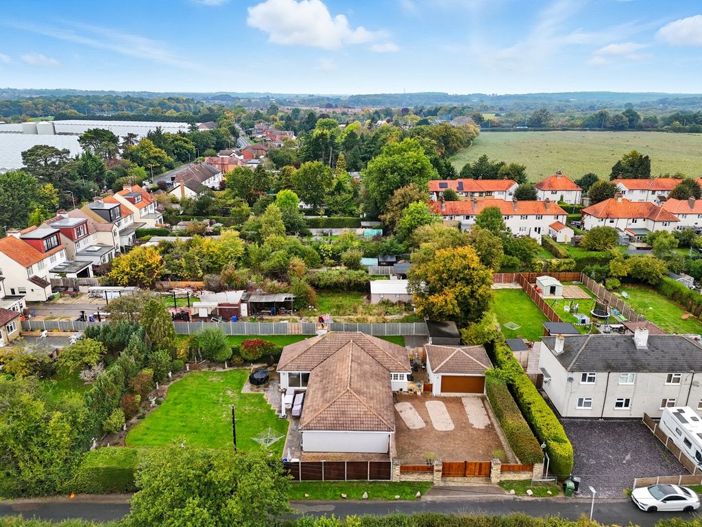 Property photo 3 of 46 Photo 4