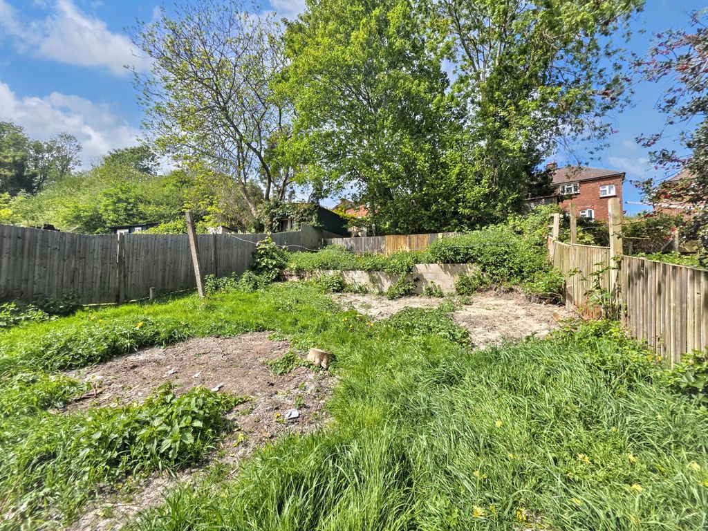 Property photo 2 of 18
