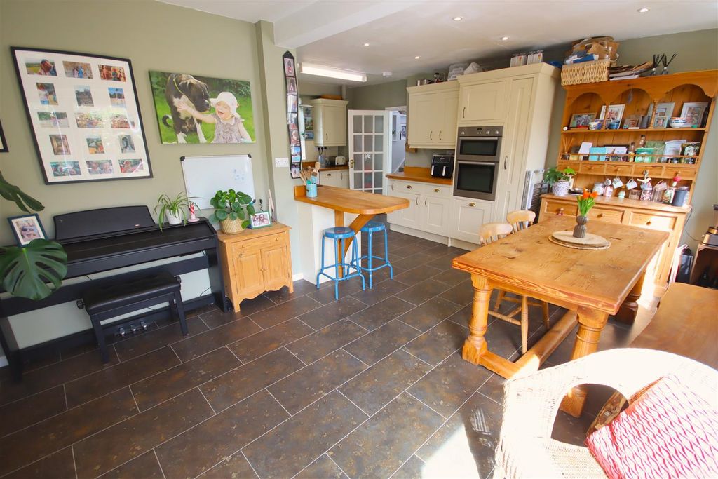 Property photo 3 of 23 Img_5412.Jpg