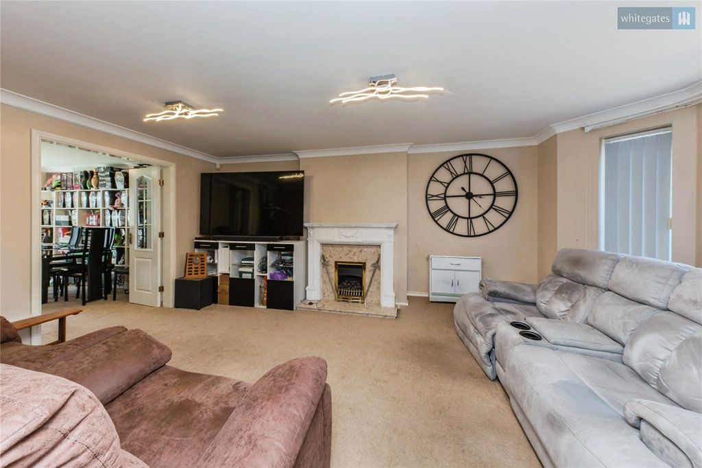 Property photo 3 of 19 Picture No. 02
