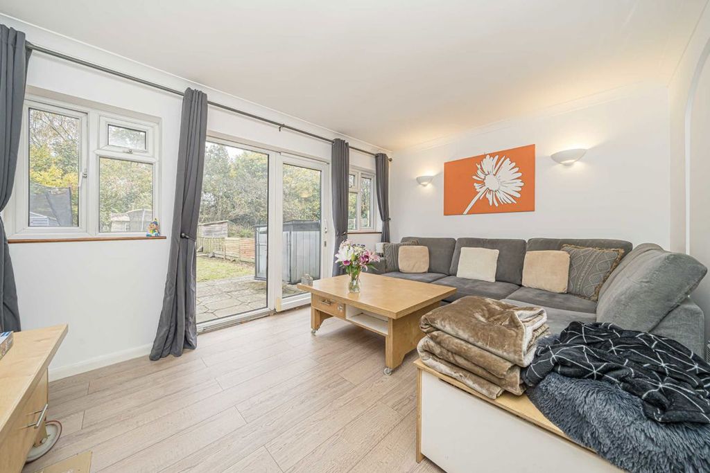 Property photo 2 of 4