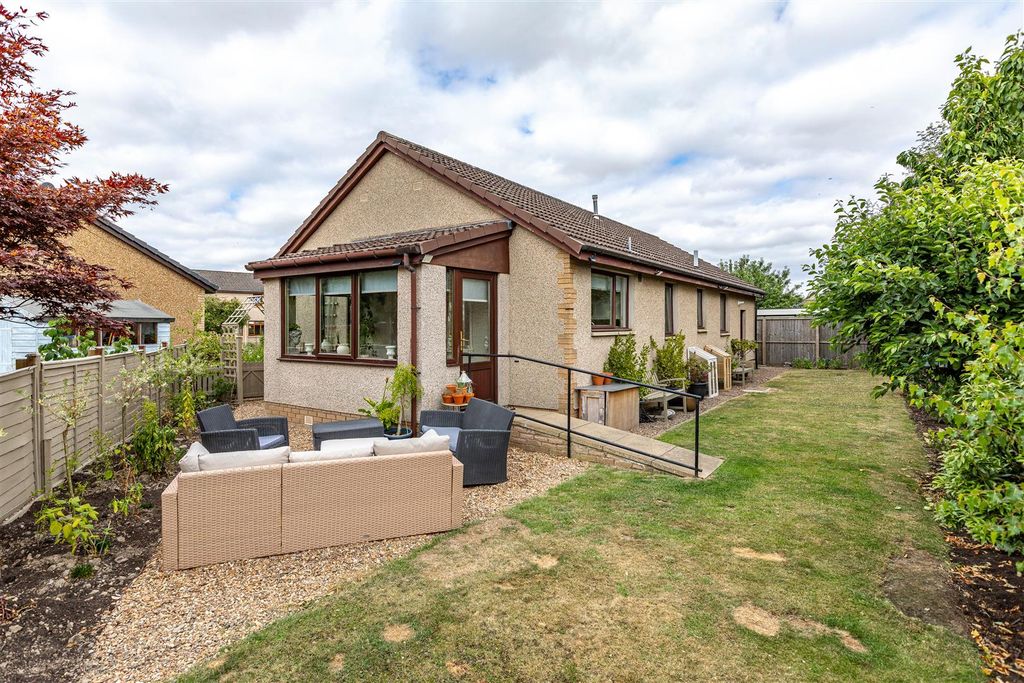 Property photo 2 of 22 3 St Aidens Park St Boswells 39.Jpg