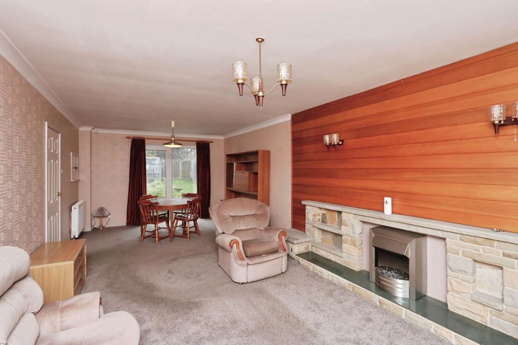 Property photo 3 of 15