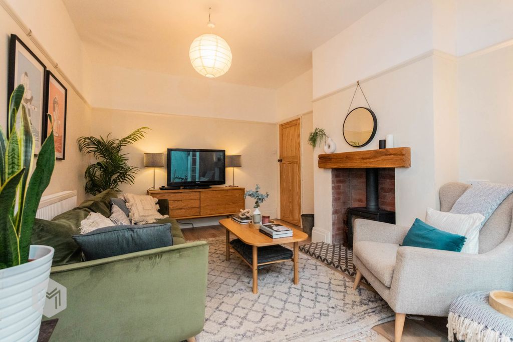 Property photo 3 of 42 Photograph