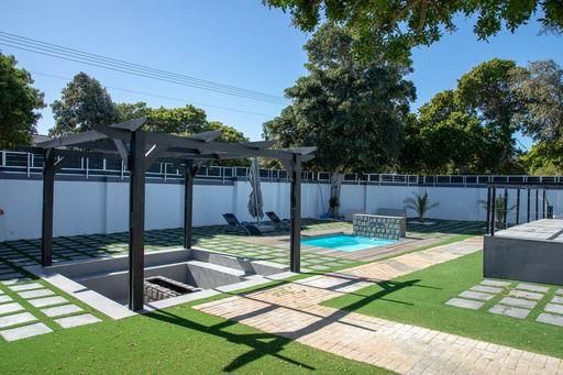 Property photo 2 of 50