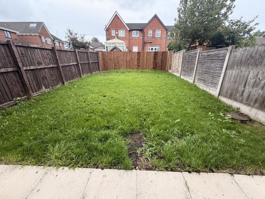 Property photo 3 of 13