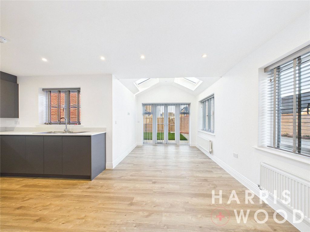 Property photo 3 of 19 Picture No. 02