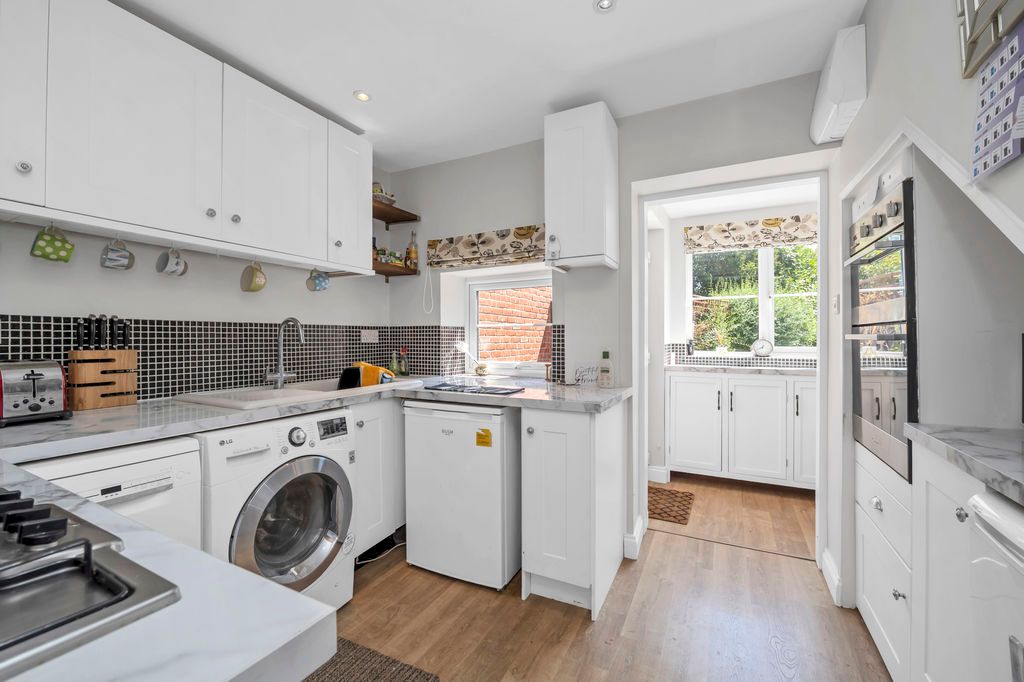 Property photo 2 of 13 Kitchen