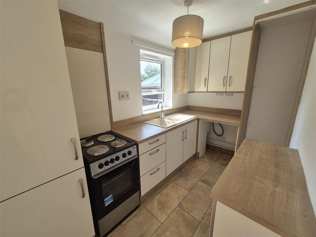 Property photo 2 of 7 Picture No. 06
