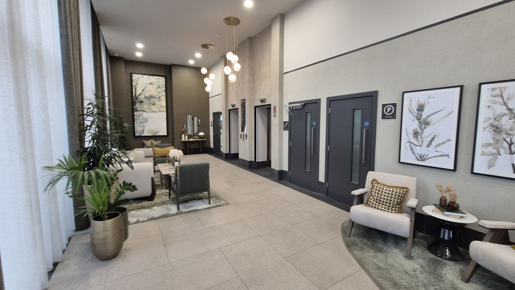 Property photo 2 of 18 Gallery