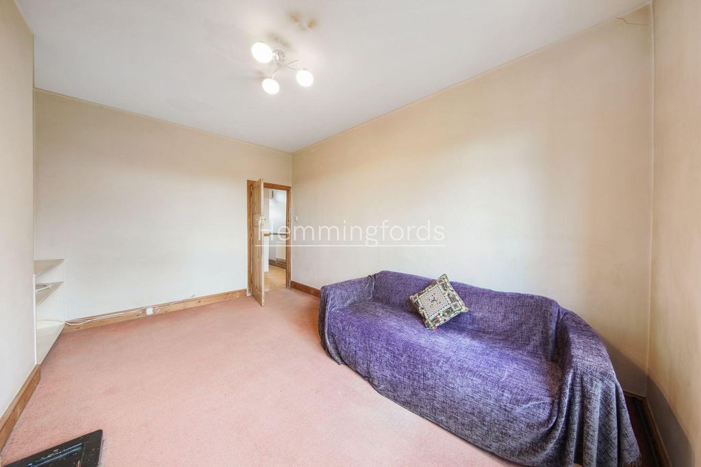 Property photo 3 of 13 51 Angel House, 20-32 Pentonville Road - Tek8Qulfu