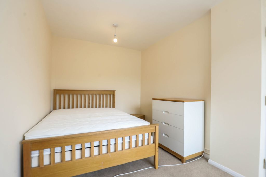 Property photo 2 of 8 2