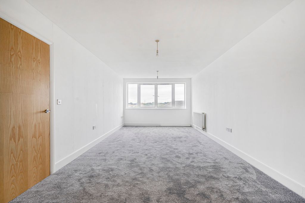 Property photo 2 of 8 Reception Room