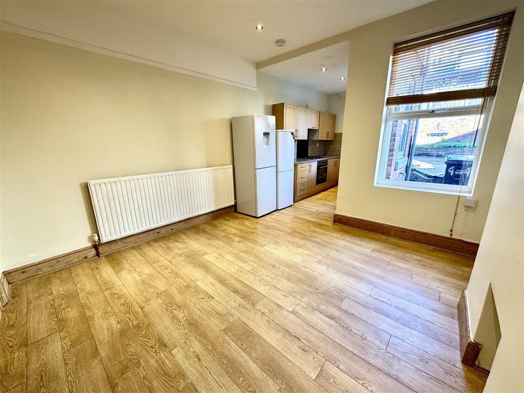 Property photo 3 of 15 Tempimage6Lpmvr.Jpg